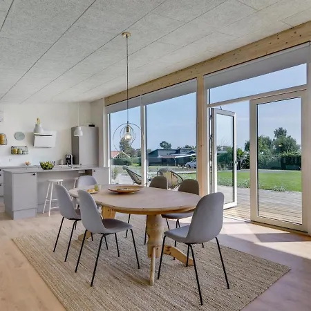 Sebbi - 90m From The Sea By Interhome *